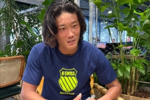 张之臻：比赛输掉感觉解脱了，在场上时就想尽早结束，但又想再拼
